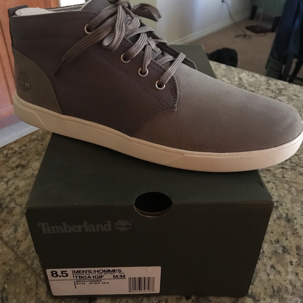 Timberland men’s Groveton chukka md gray